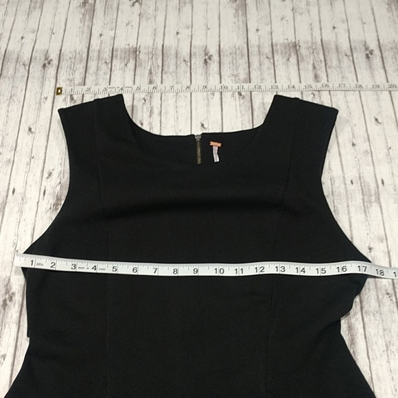 Free People Sleeveless Black Dress - Picture 4 of 11